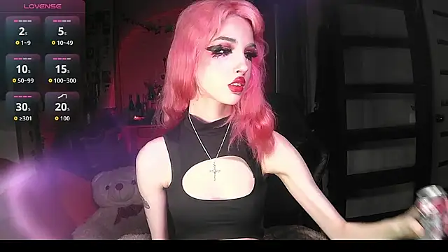 Snapshot of Ink__pleasure chatting on 10.18.25 Ink pleasure online show from 10.18.25