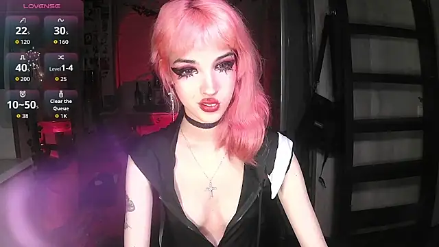 Snapshot of Ink__pleasure chatting on 10.21.25 Ink pleasure online show from 10.21.25