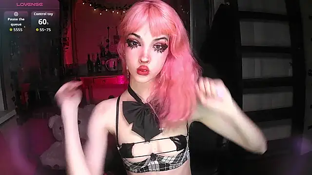 Snapshot of Ink__pleasure chatting on 10.25.25 Ink pleasure online show from 10.25.25