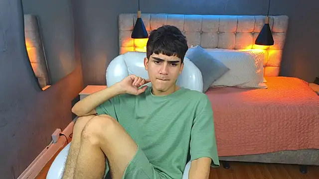 Tommy18   online show from 03.09.25