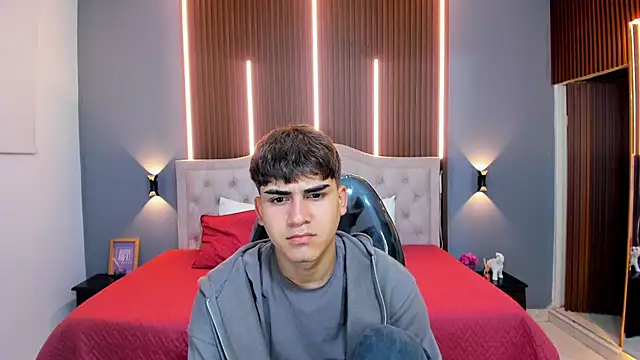 Tommy18   online show from 10.29.25