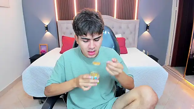 Tommy18   online show from 01.07.26