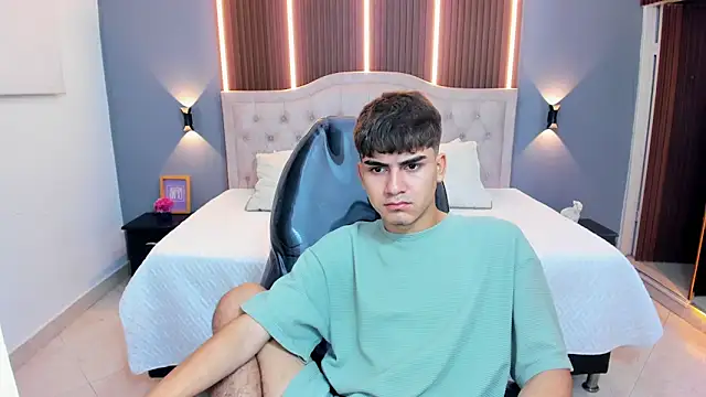 Tommy18   online show from 02.08.26