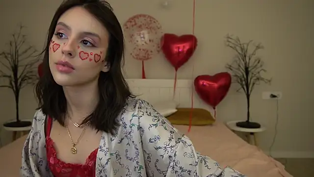 Snapshot of AnnaElys chatting on 02.15.25 AnnaElys online show from 02.15.25