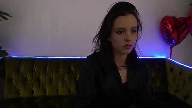 Snapshot of AnnaElys chatting on 03.04.25 AnnaElys online show from 03.04.25