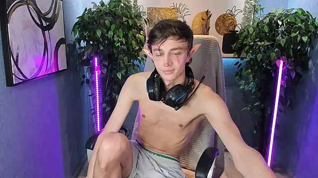 John Weasley online show from 10.22.25