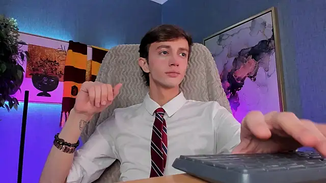 John Weasley online show from 11.21.25