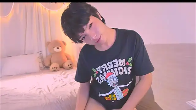 AllanYong18 online show from 11.16.25