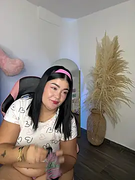 Snapshot of karla_hotgirl chatting on 07.22.26 karla hotgirl online show from 07.22.26