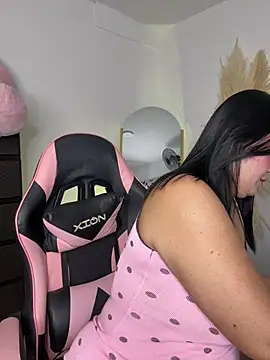 Snapshot of karla_hotgirl chatting on 07.29.26 karla hotgirl online show from 07.29.26