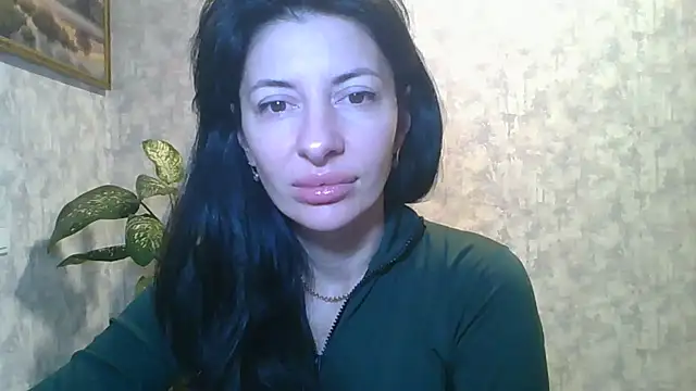 Snapshot of LissaBlossom chatting on 10.20.25 LissaBlossom online show from 10.20.25