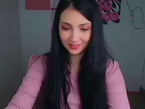 Snapshot of Amalia_amor chatting on 04.20.26 Amalia amor online show from 04.20.26