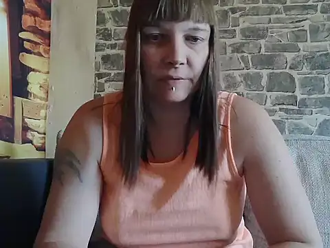 YviEngel87 online show from 02.22.25