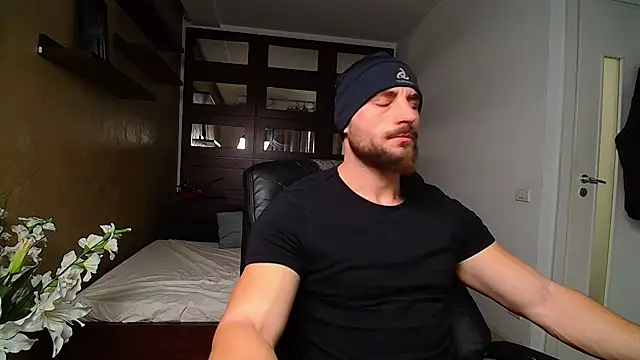 Snapshot of AdamJamesonn chatting on 02.21.25 AdamJamesonn online show from 02.21.25