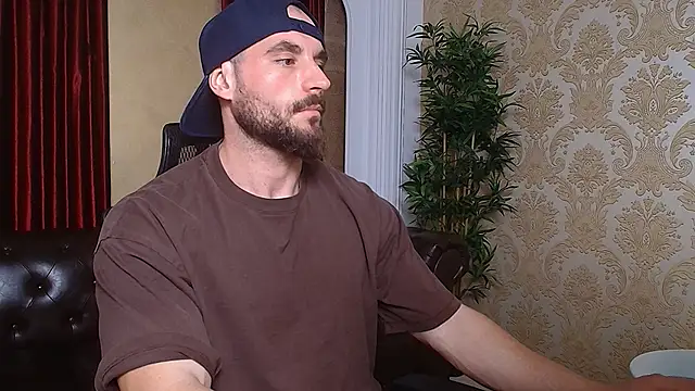 Snapshot of AdamJamesonn chatting on 03.15.25 AdamJamesonn online show from 03.15.25