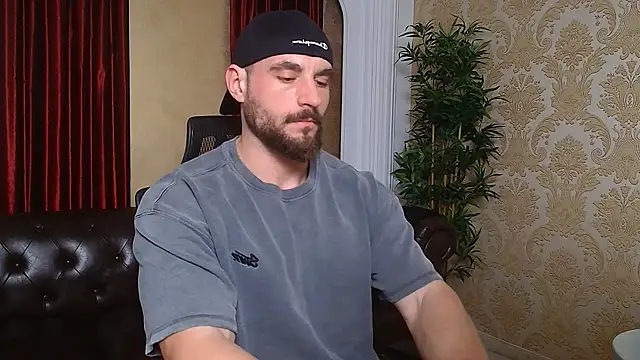 Snapshot of AdamJamesonn chatting on 03.17.25 AdamJamesonn online show from 03.17.25