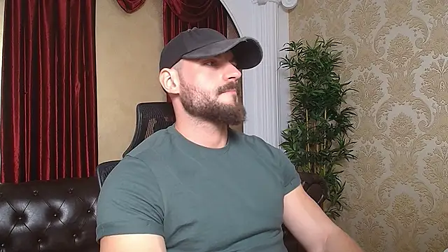 Snapshot of AdamJamesonn chatting on 03.20.25 AdamJamesonn online show from 03.20.25