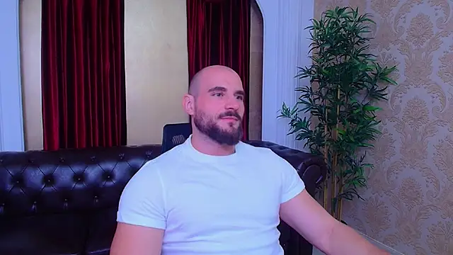 Snapshot of AdamJamesonn chatting on 09.20.25 AdamJamesonn online show from 09.20.25