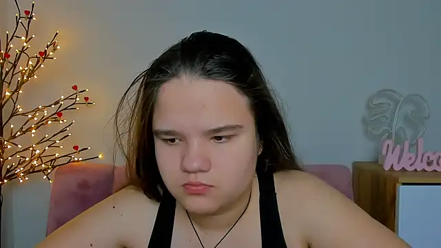 AdeleCruz online show from 02.17.25