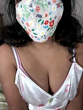 ArathyNambyarMallu online show from 10.12.25