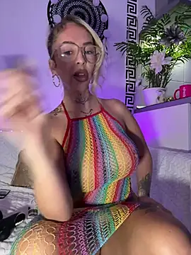 CheekyChels online show from 01.10.26