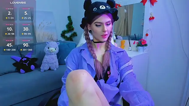 Snapshot of Emily__Mooree chatting on 01.16.25 Emily Mooree online show from 01.16.25