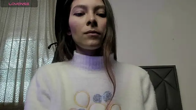 Snapshot of Aleska_Miami chatting on 01.28.25 Aleska Miami online show from 01.28.25