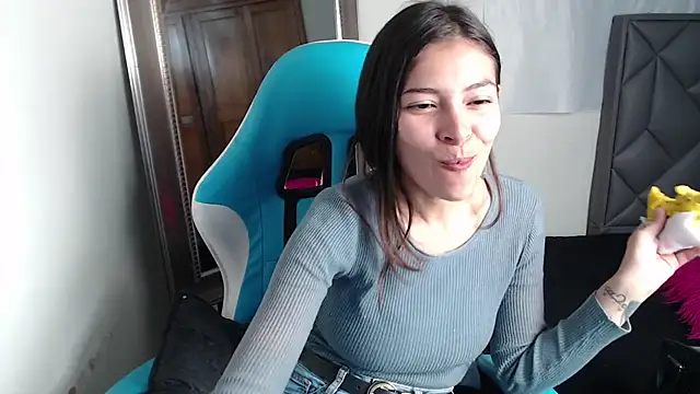 Snapshot of Aleska_Miami chatting on 09.16.25 Aleska Miami online show from 09.16.25