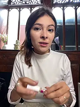 Snapshot of Aleska_Miami chatting on 05.28.26 Aleska Miami online show from 05.28.26