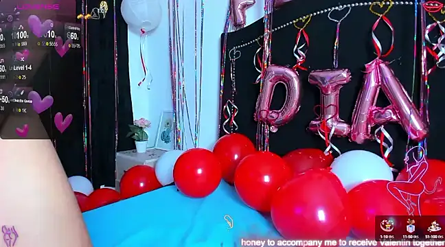 Snapshot of Cleo_Hott chatting on 02.12.25 Cleo Hott online show from 02.12.25