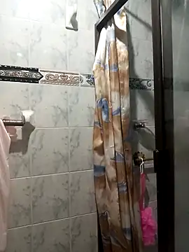 Snapshot of Cleo_Hott chatting on 03.18.25 Cleo Hott online show from 03.18.25