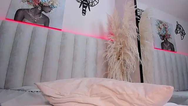  Cristal Collins online show from 01.18.25