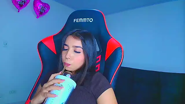 Rousse violett online show from 10.15.25