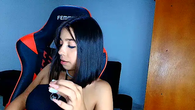 Rousse violett online show from 02.24.26