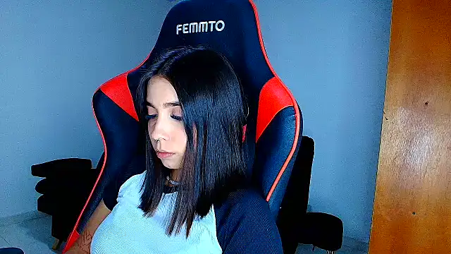 Rousse violett online show from 03.05.26