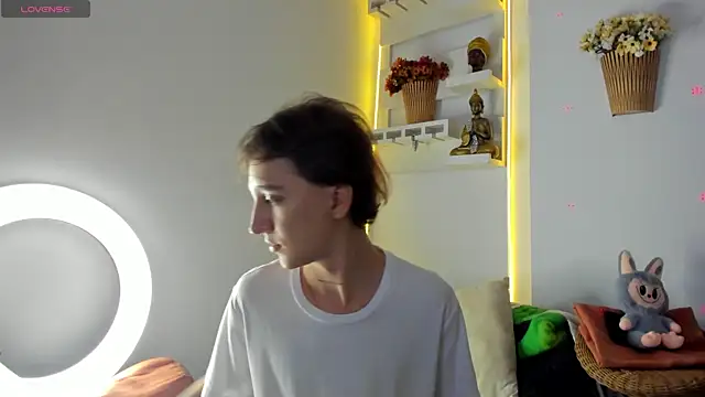 Snapshot of jeremy_salvatore chatting on 11.05.25 jeremy salvatore online show from 11.05.25