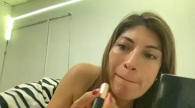 LunaBeya online show from 03.19.25