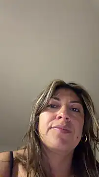 LunaBeya online show from 04.06.26