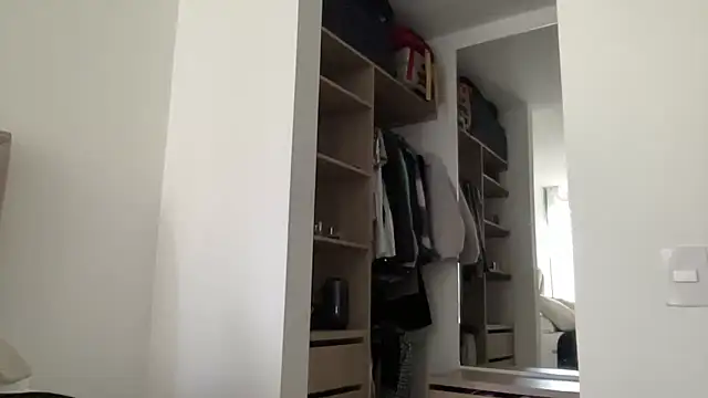 LunaBeya online show from 04.07.26