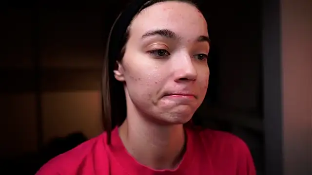 ileanacampbe online show from 12.04.25