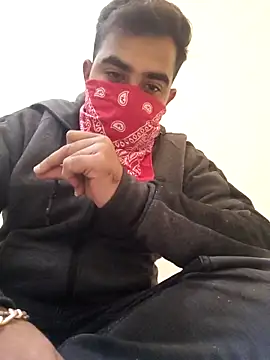 13lusty online show from 02.08.25