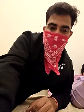 13lusty online show from 03.06.25