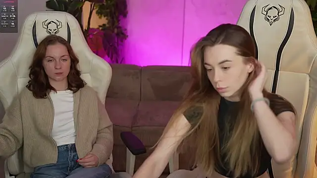 Snapshot of Lika_Secret_ chatting on 10.27.25 Lika Secret  online show from 10.27.25