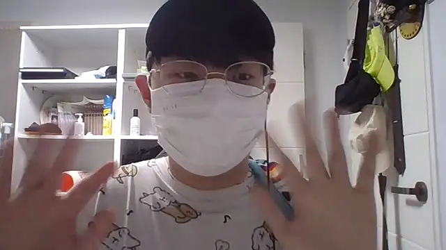 Snapshot of chaycer chatting on 02.23.25 chaycer online show from 02.23.25