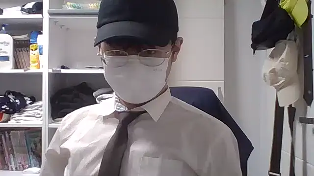 Snapshot of chaycer chatting on 02.27.25 chaycer online show from 02.27.25