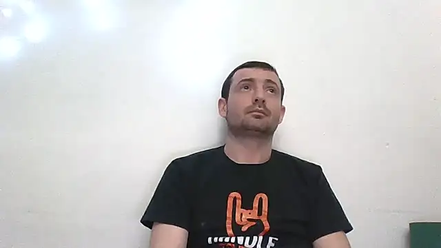 Snapshot of SeX_roomX chatting on 02.05.25 SeX roomX online show from 02.05.25