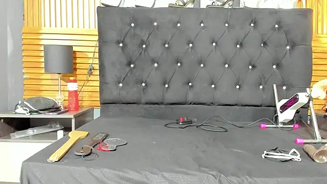 SalomeSimonz online show from 11.09.25