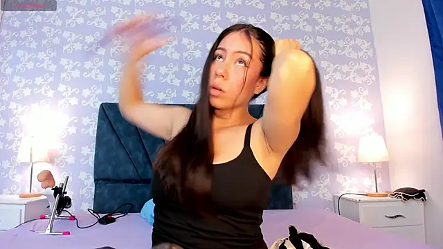 SalomeSimonz online show from 01.08.26