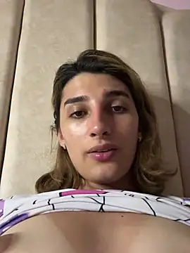 Snapshot of Queensara_ chatting on 03.03.25 Queensara online show from 03.03.25