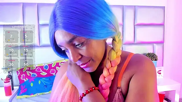 LovelyNickii online show from 09.10.25